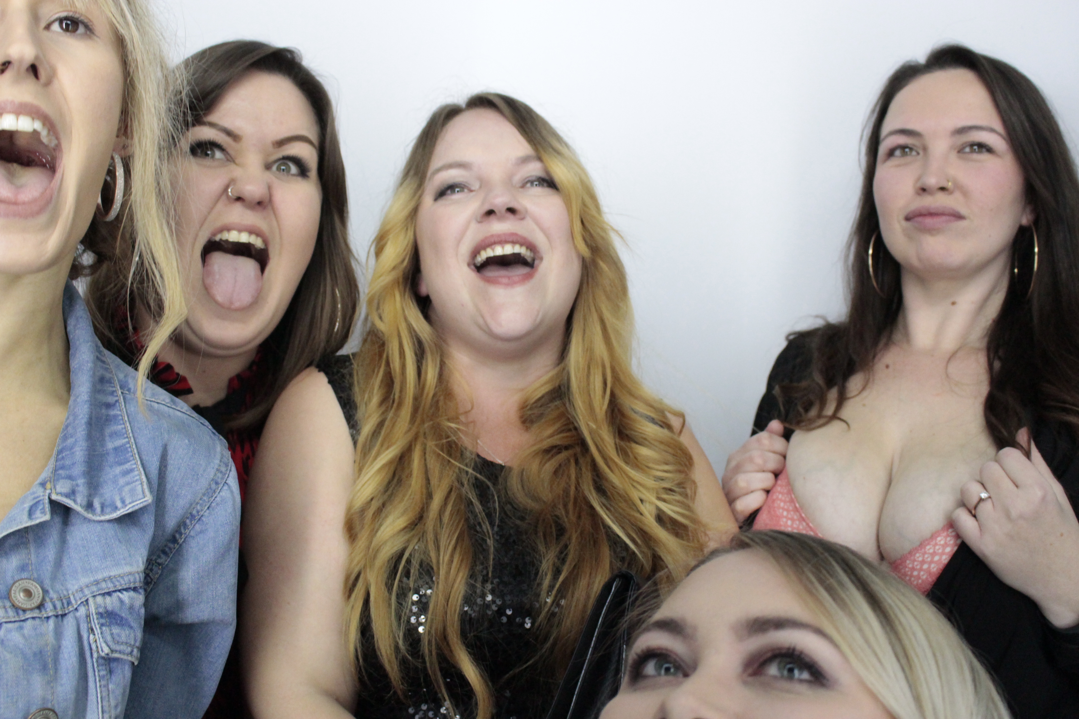 Fittleworth Medical Christmas Party | View more photos from the event at gallery.myphotoboothexperience.co.uk/u/MyPhotoBoothExperienceLtd/Fittleworth-Medical-Christmas-Party